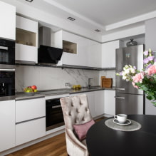 How to decorate a neoclassical kitchen? -3