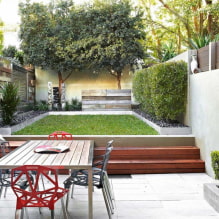 How to arrange landscape design of a narrow area? -6