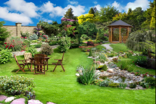 How to decorate a plot of 10 acres beautifully?