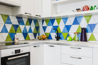 Which apron to choose for a white kitchen?