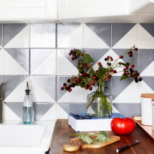 How to paint bathroom tiles yourself? -2