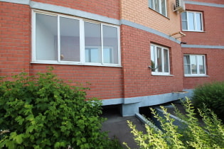 Pros and cons of an apartment on the ground floor