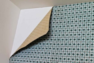 What to do if the wallpaper comes off?