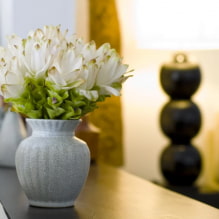 How to decorate a house with artificial flowers? -0