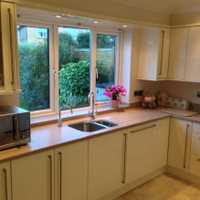 How to equip a kitchen with a sink by the window? -0