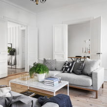 How to arrange a walk-through living room? -3