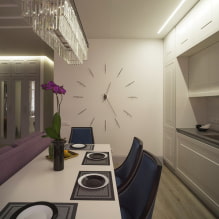 How to use the clock in the interior? -1