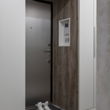 How to decorate a hallway with a mezzanine? -0