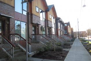 What is a townhouse and how is it different from other types of housing?