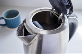 How to get rid of limescale in a kettle?