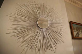 DIY sun mirror decoration