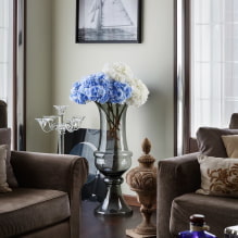 Floor vases in the interior: types, design, shape, color, style, filling options-6