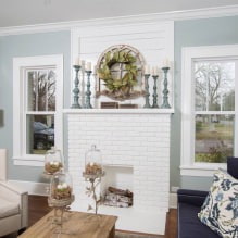 False fireplaces in the interior of the living room-1