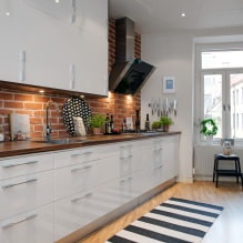 Kitchen apron for a brick: features of the photo-1