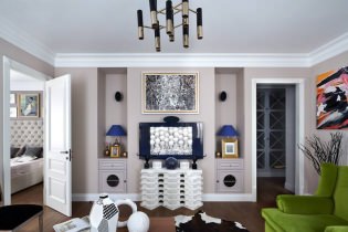 Color combination of plinth, floor and doors